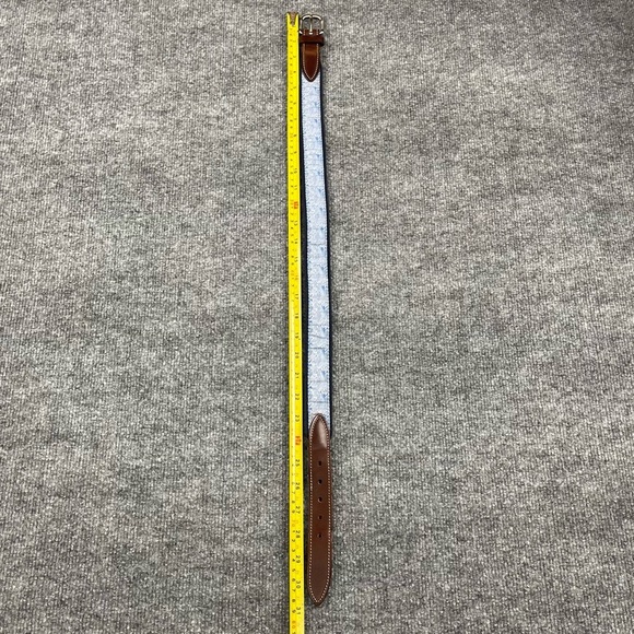 Vineyard Vines Belt Mens 26 Blue White Surcingle Waves Brown Leather Made in USA - Picture 6 of 10